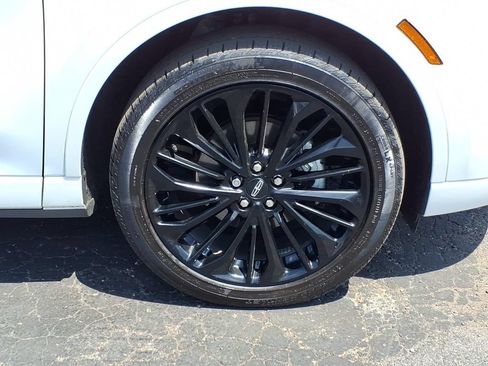 Used 2023 Lincoln Corsair AWD w/ Equipment Group 101A image 9