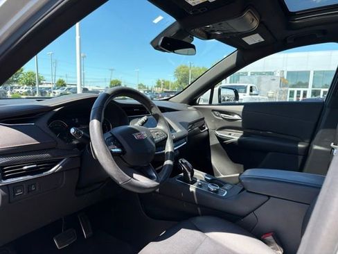Used 2022 Cadillac XT4 Sport w/ Cold Weather Package AWD/4WD image 16