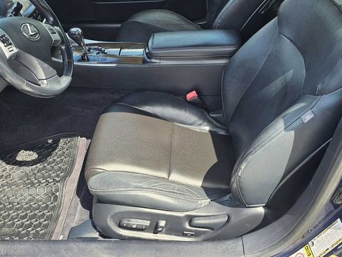 Used 2011 Lexus IS 250C RWD image 9