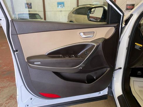 Used 2018 Hyundai Santa Fe Sport FWD image 12