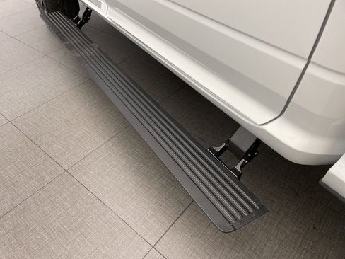 New 2026 RAM 3500 Laramie AWD/4WD image 14
