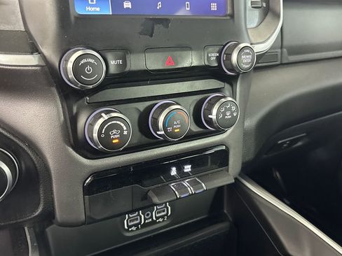 Used 2022 RAM 1500 Big Horn AWD/4WD image 20