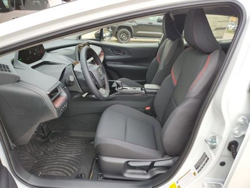 New 2026 Toyota Prius SE image 17