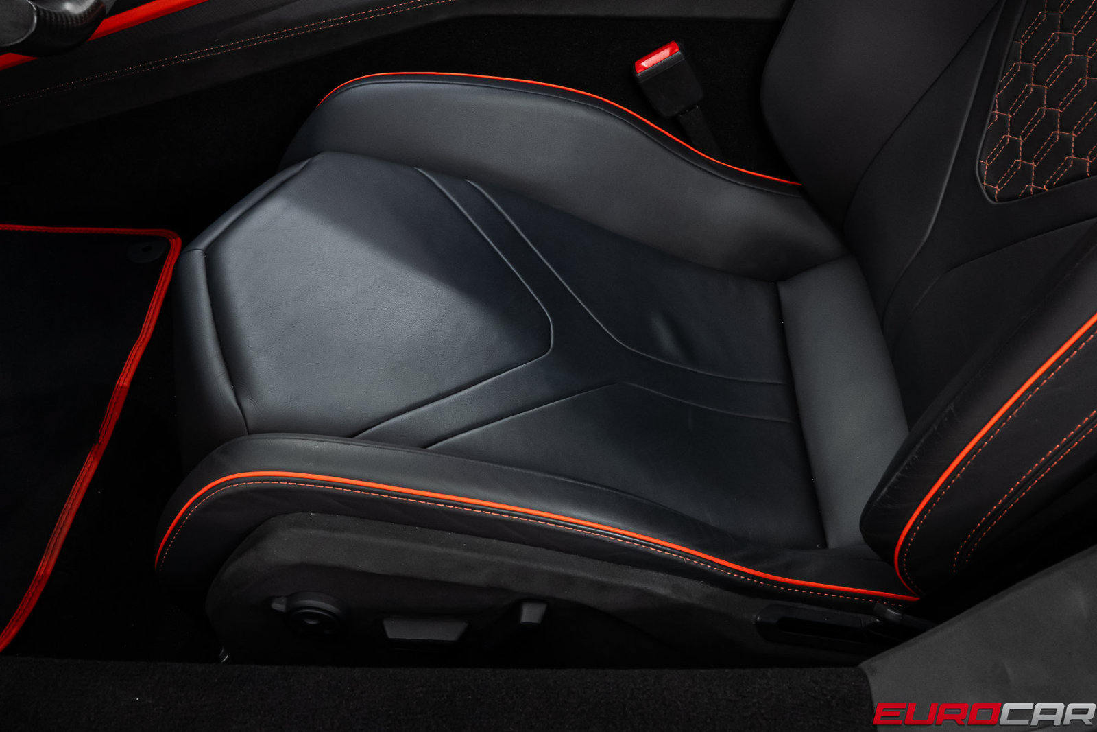 Used 2025 Lamborghini Revuelto AWD/4WD image 49