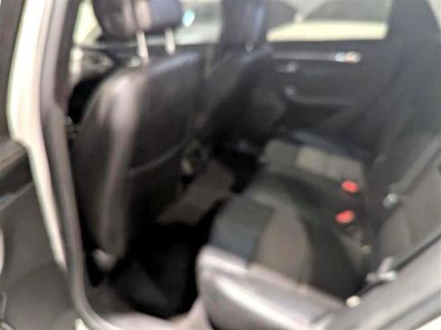 Used 2014 Chevrolet Impala LT w/ Convenience Package image 10