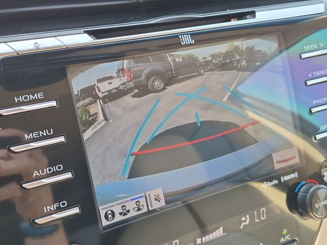 Used 2018 Toyota Camry XLE w/ Driver Assist Package FWD image 13
