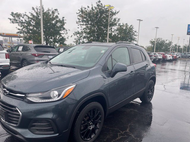 Used 2022 Chevrolet Trax LT w/ Driver Confidence Package AWD/4WD image 4