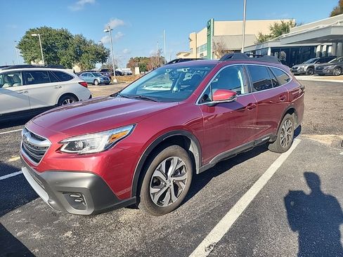 Used 2022 Subaru Outback Limited image 1