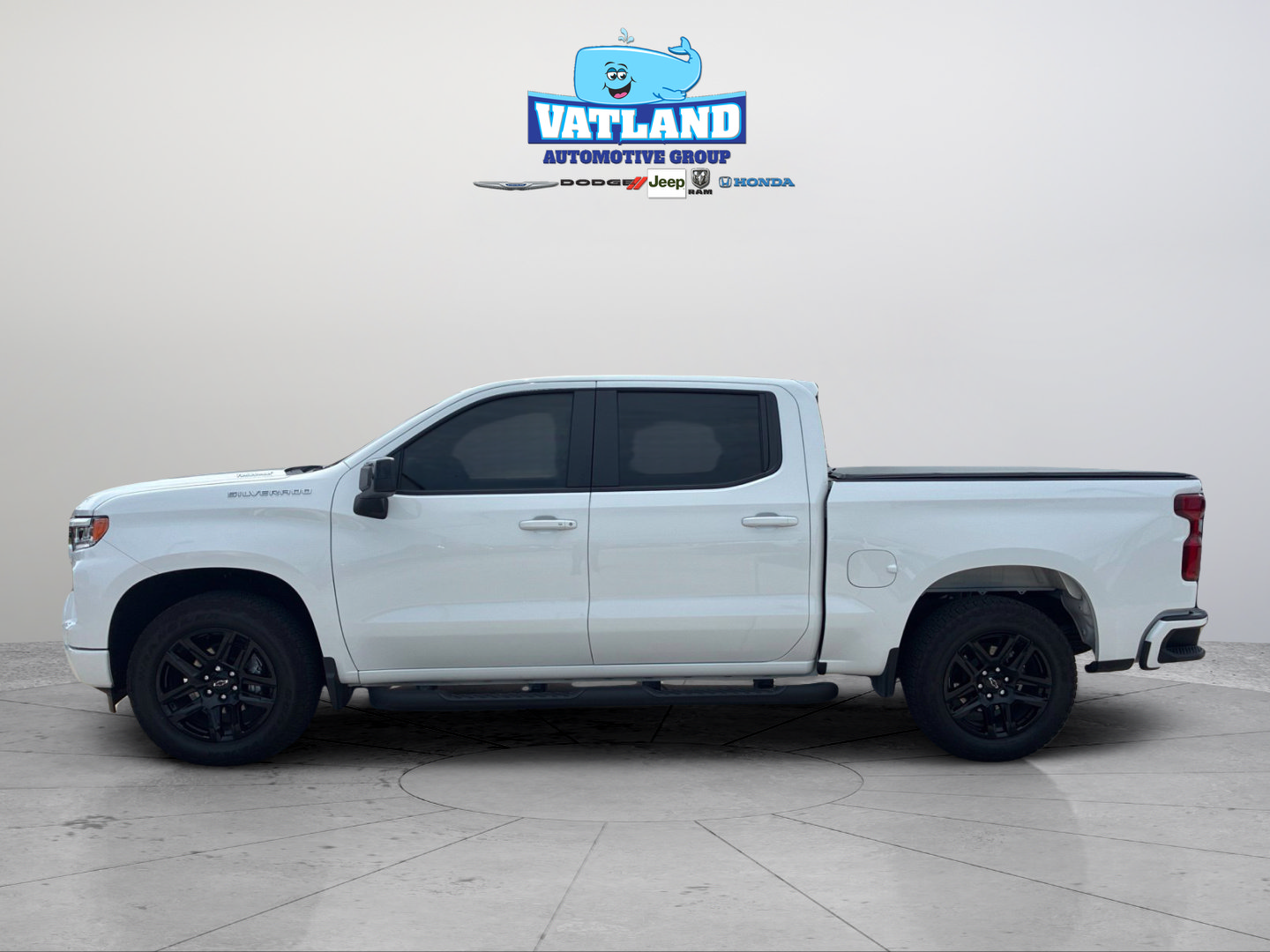 Used 2026 Chevrolet Silverado 1500 RST w/ RST Select Package RWD image 2