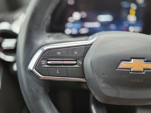 Used 2025 Chevrolet Equinox LT w/ Convenience Package II AWD/4WD image 18