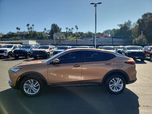 Used 2024 Buick Envista Preferred image 5