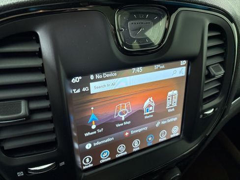 Used 2023 Chrysler 300 S image 30