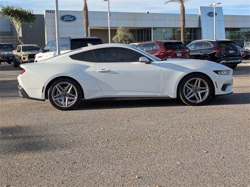 Used 2024 Ford Mustang image 7