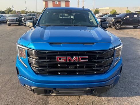 Used 2023 GMC Sierra 1500 Elevation w/ Elevation Premium Package AWD/4WD image 8