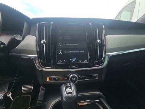 Used 2019 Volvo V90 T6 R-Design w/ Advanced Package AWD/4WD image 10