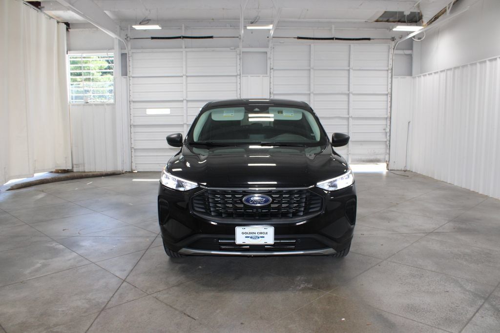 Used 2025 Ford Escape Active AWD/4WD image 3