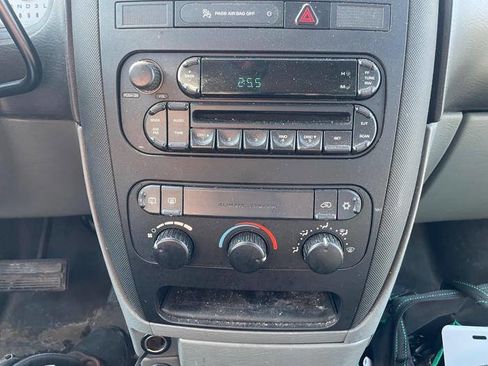 Used 2006 Dodge Grand Caravan w/ PWR Convenience Group image 35