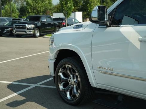 Used 2024 RAM 1500 Limited AWD/4WD image 43