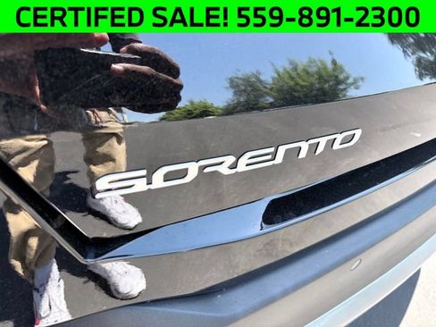 Certified 2025 Kia Sorento S AWD/4WD image 25