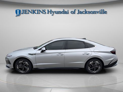 New 2026 Hyundai Sonata SEL image 2