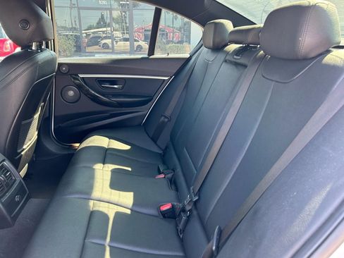 Used 2018 BMW 330i Sedan w/ Premium Package image 25