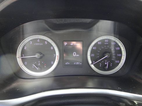 Used 2019 Hyundai Sonata SE FWD image 9