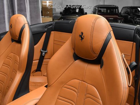 Used 2016 Ferrari California T RWD image 22