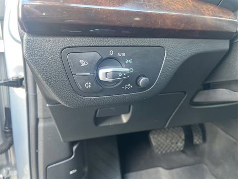 Used 2019 Audi Q5 2.0T Premium Plus w/ Premium Plus Package image 18