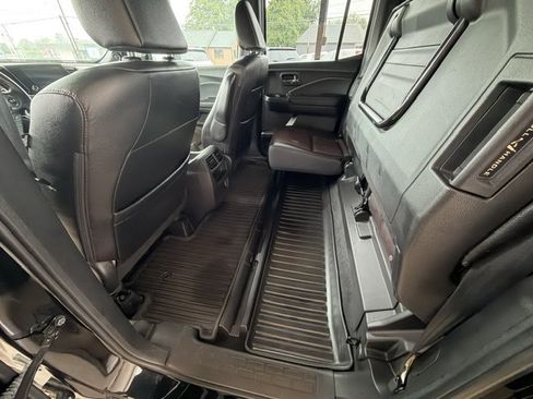 Used 2021 Honda Ridgeline Black Edition image 13