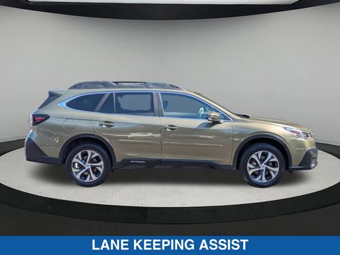 Used 2020 Subaru Outback Limited AWD/4WD image 2