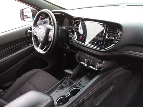 Used 2025 Dodge Durango R/T w/ Blacktop Package image 9