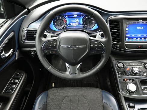 Used 2015 Chrysler 200 S w/ Navigation & Sound Group I image 26