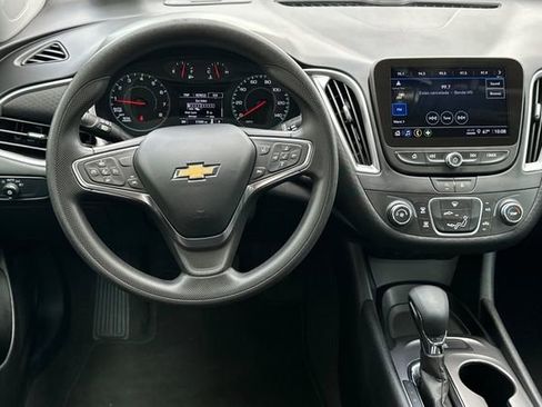 Used 2024 Chevrolet Malibu LS image 15