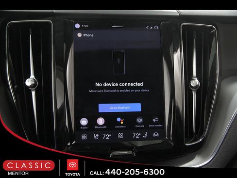 Used 2023 Volvo XC60 T8 Core w/ Climate Package AWD/4WD image 12