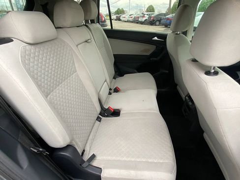 Used 2019 Volkswagen Tiguan S FWD image 14