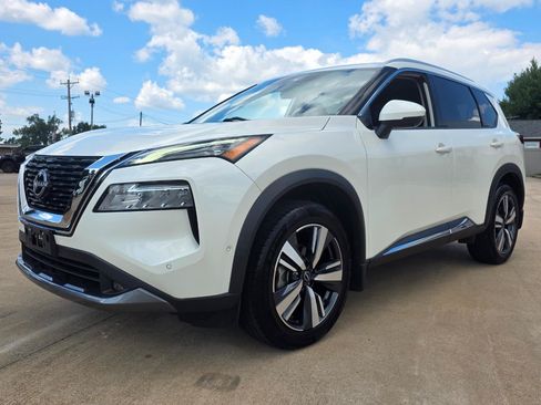 Used 2022 Nissan Rogue SL w/ SL Premium Package AWD/4WD image 2
