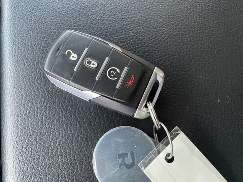 Used 2019 RAM 1500 Laramie w/ Bed Utility Group image 33