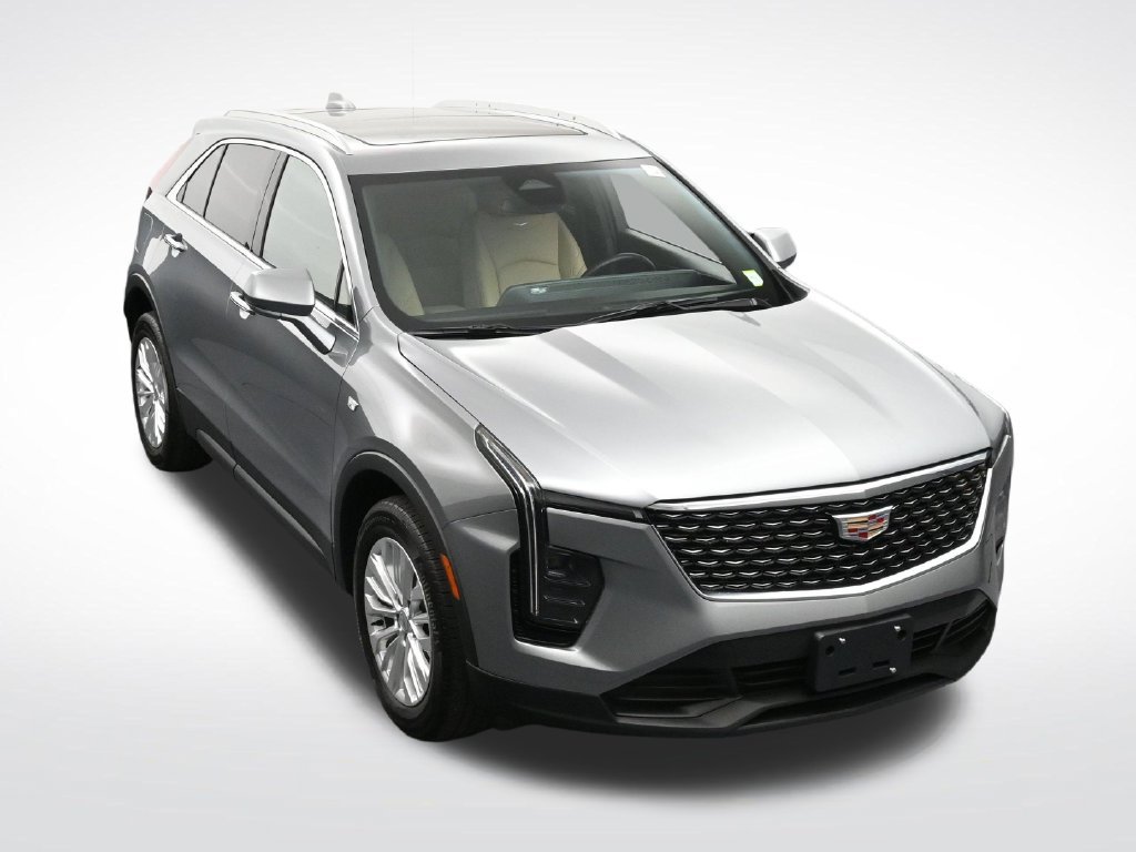 Used 2024 Cadillac XT4 Luxury w/ Cold Weather Package AWD/4WD image 22