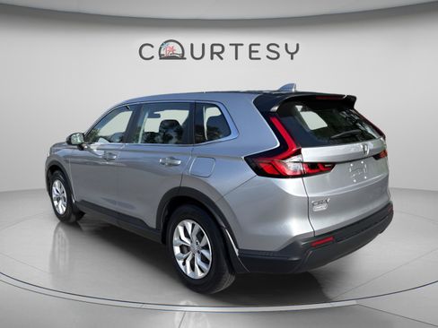 Used 2024 Honda CR-V LX image 5