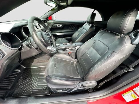 Used 2018 Ford Mustang Premium image 19