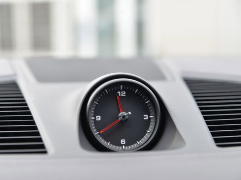 Certified 2022 Porsche Cayenne E-Hybrid image 18