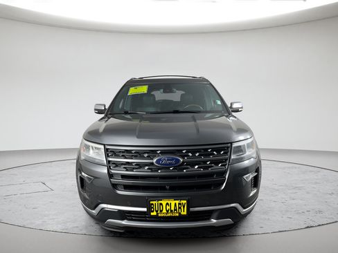 Used 2018 Ford Explorer Platinum AWD/4WD image 8