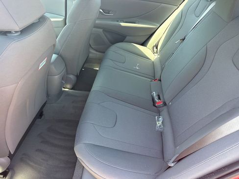 New 2026 Hyundai Elantra SE FWD image 21