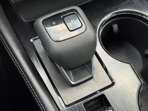 Used 2022 Nissan Rogue SL FWD image 29