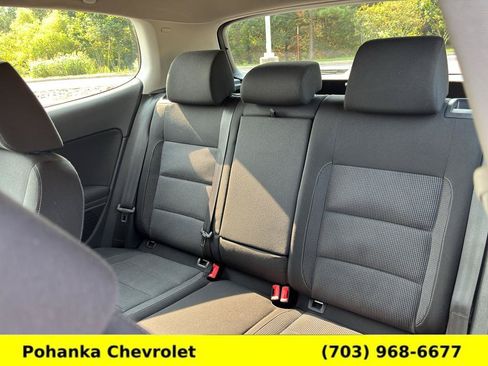 Used 2012 Volkswagen Golf 2-Door FWD image 20