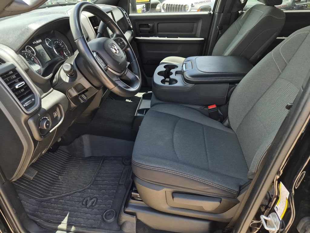 Used 2024 RAM 3500 Tradesman w/ Chrome Appearance Group AWD/4WD image 12