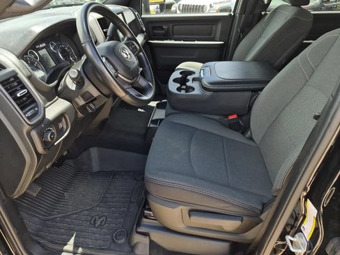Used 2024 RAM 3500 Tradesman w/ Chrome Appearance Group AWD/4WD image 12