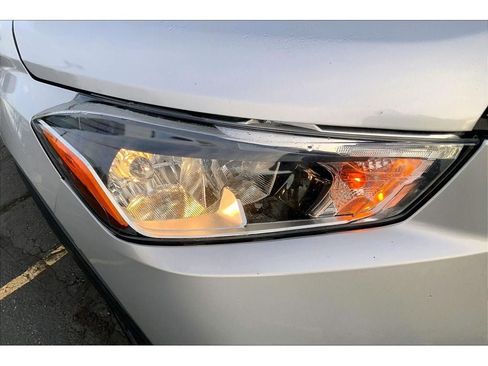 Used 2020 Nissan Kicks SV image 29