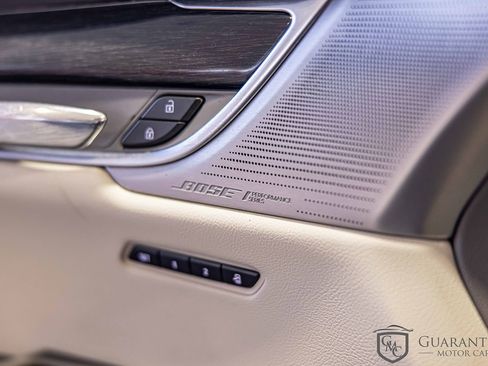 Used 2022 Cadillac XT6 Premium Luxury image 31