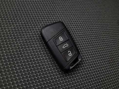 Used 2024 Volkswagen Taos S FWD image 32